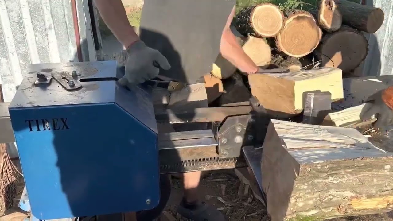 Brutal Stump Splitting – Real Forest Work