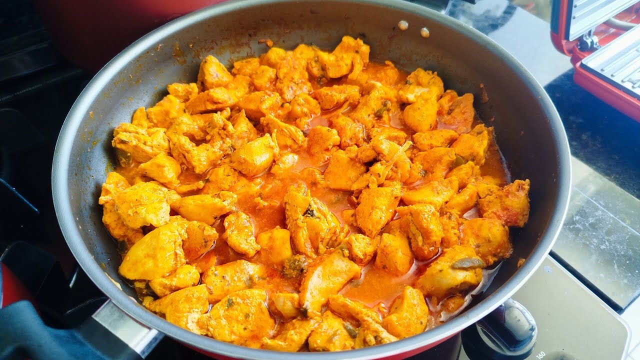 Picadinho de filé de frango bem suculento fácil rápido pra fazer ficar uma maravilha de gostoso