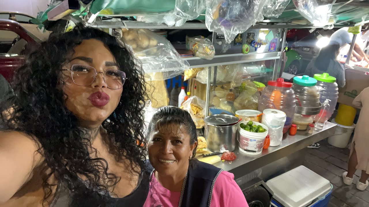 En San Juan del Coesillo con chila en las guacamayas  ￼