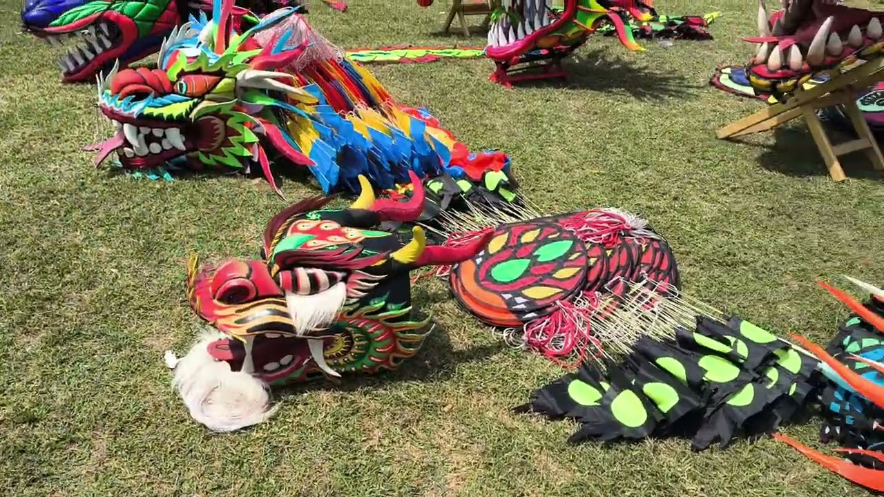 Bentuk kepala naga 