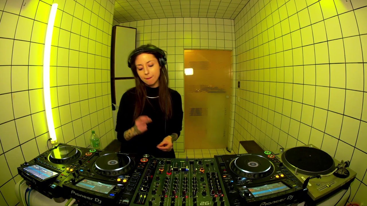 Chloe Lula | HÖR - Feb 1 / 2023