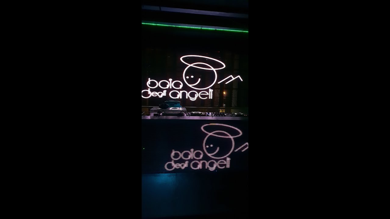 BAIA degli ANGELI la sua storia nelle serie più completa delle sue foto.