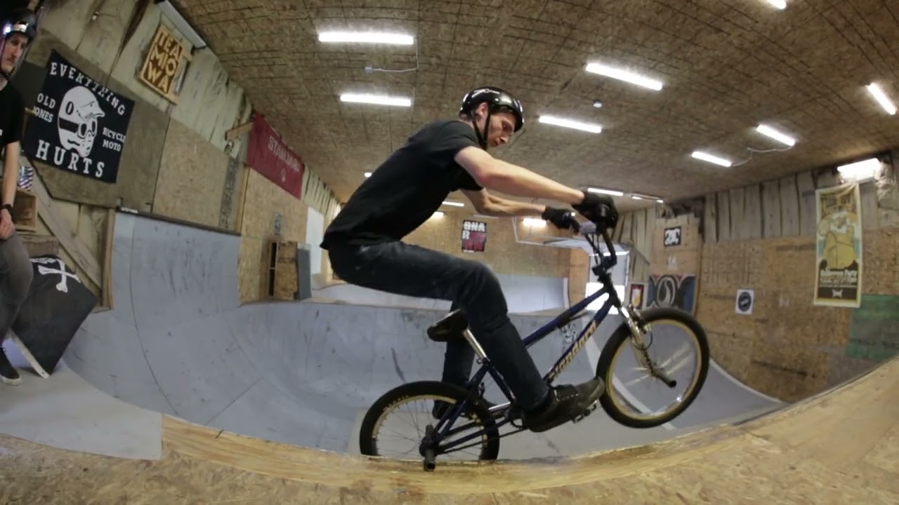Teamillinois at the GnarBarn BARNBRAWL 