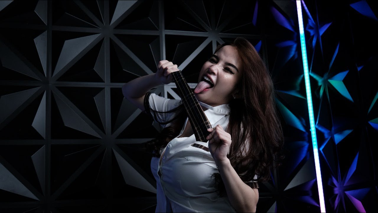 DJ CINDERELLA FULL BASS VIRAL!! DJ NISSA AT STUDIO