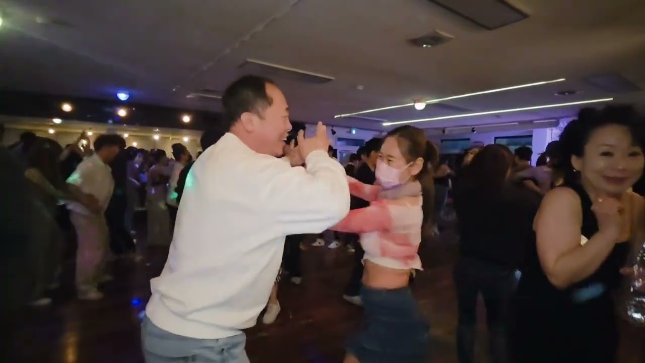 260306 루카스y슬로비 살사(수라댄봄파티)