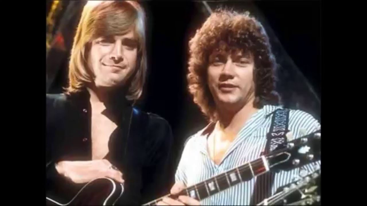 WHEN YOU WAKE UP - BLUE JAYS (JUSTIN HAYWARD & JOHN LODGE) Live At Lancaster University in 1975