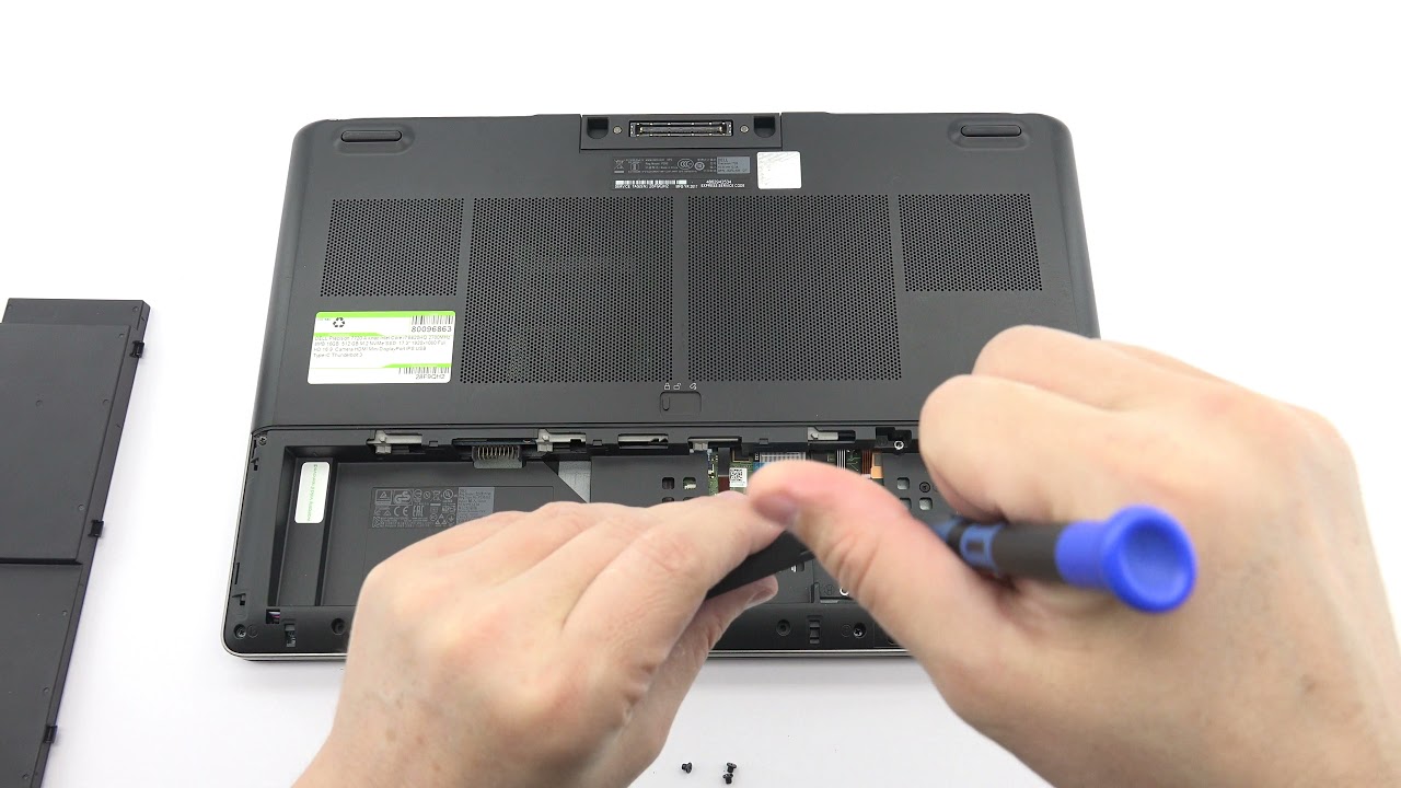 How to install SSD on DELL Precision 7720 4K