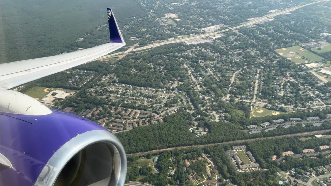 Avelo Boeing 737-800 Takeoff Islip Long Island MacArthur Airport (KISP)