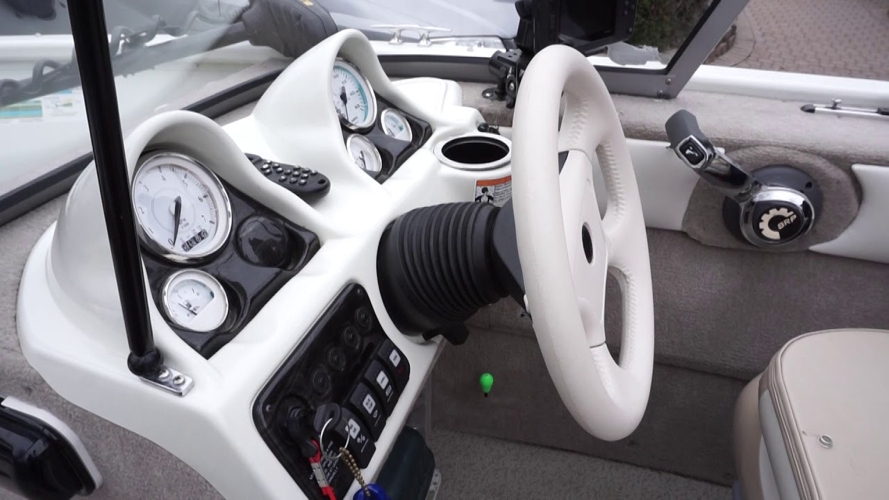Как подготовить к зиме подвесной лодочный мотор Evinrude E-TEC 90!