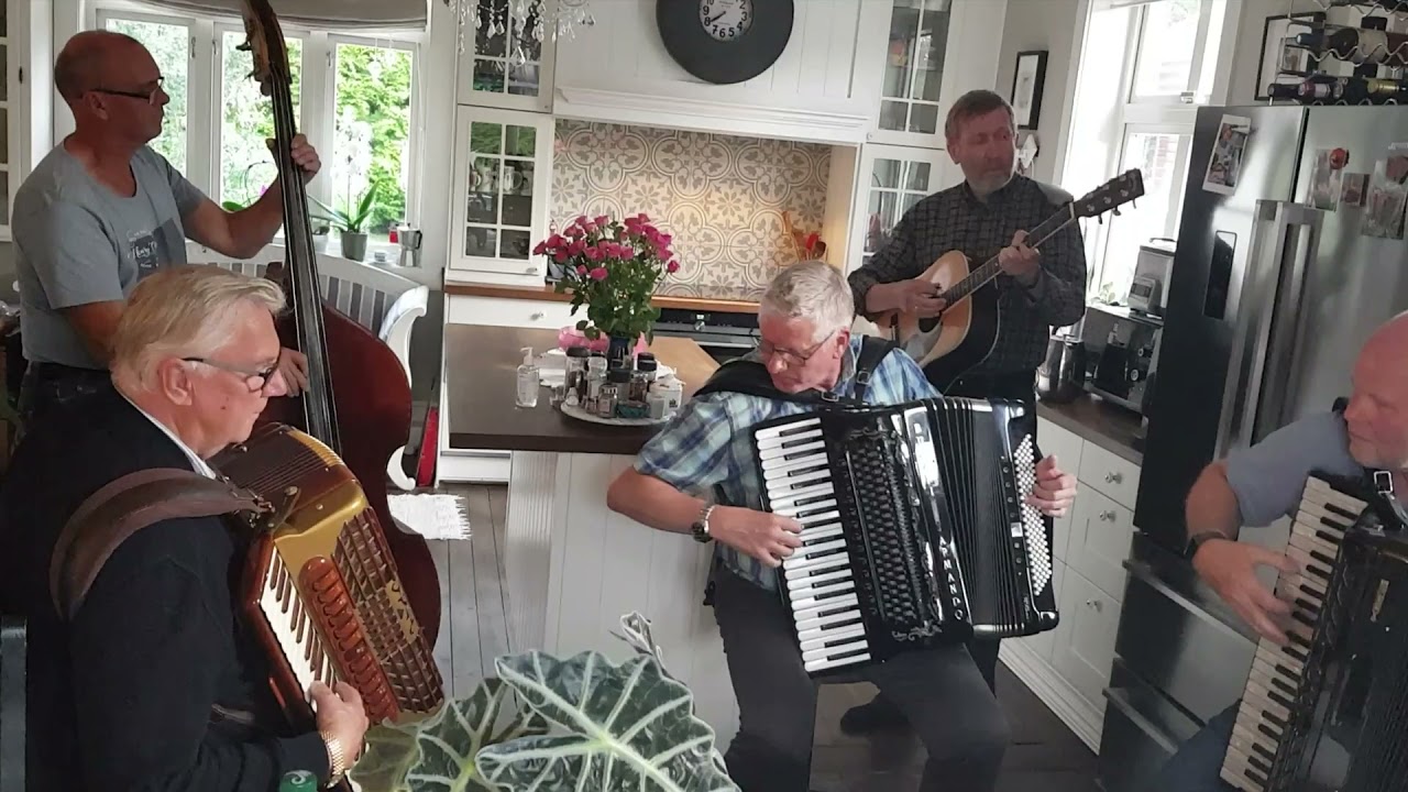 Pianokameratene øver på 