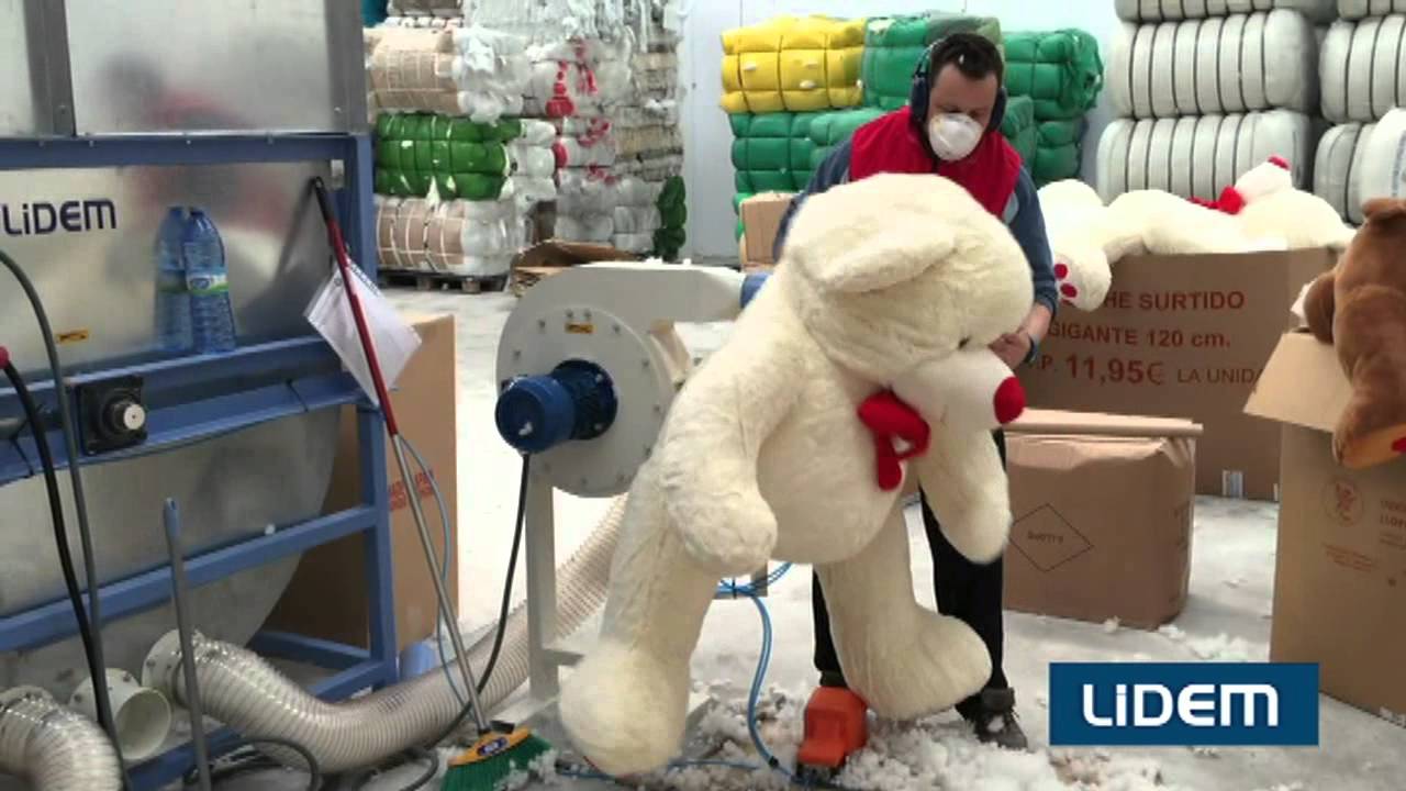 Planta de relleno y fabricación de almohadas, cojines, peluches, pufs.