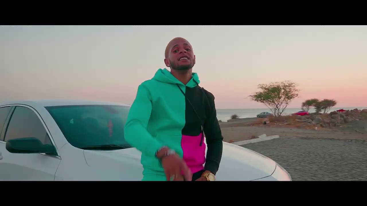 MC PITBULL - MERCANINHO  (OFFICIAL VIDEO)
