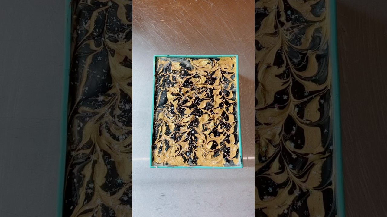 Cutting NEW YEARS Confetti Soap! #soapcutting #soapxut #soapmaking #soaping #soaps #soap #cpsoap