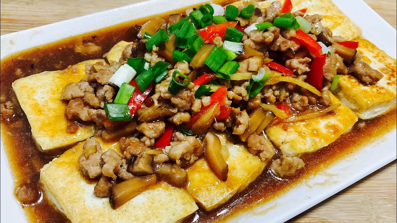 Grandma’s favourite chinese restauarant style fried tofu with minced meat sauce