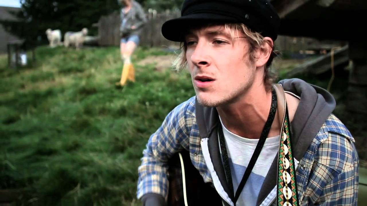 Current Swell - Too Cold - Green Couch Session (Part Two)