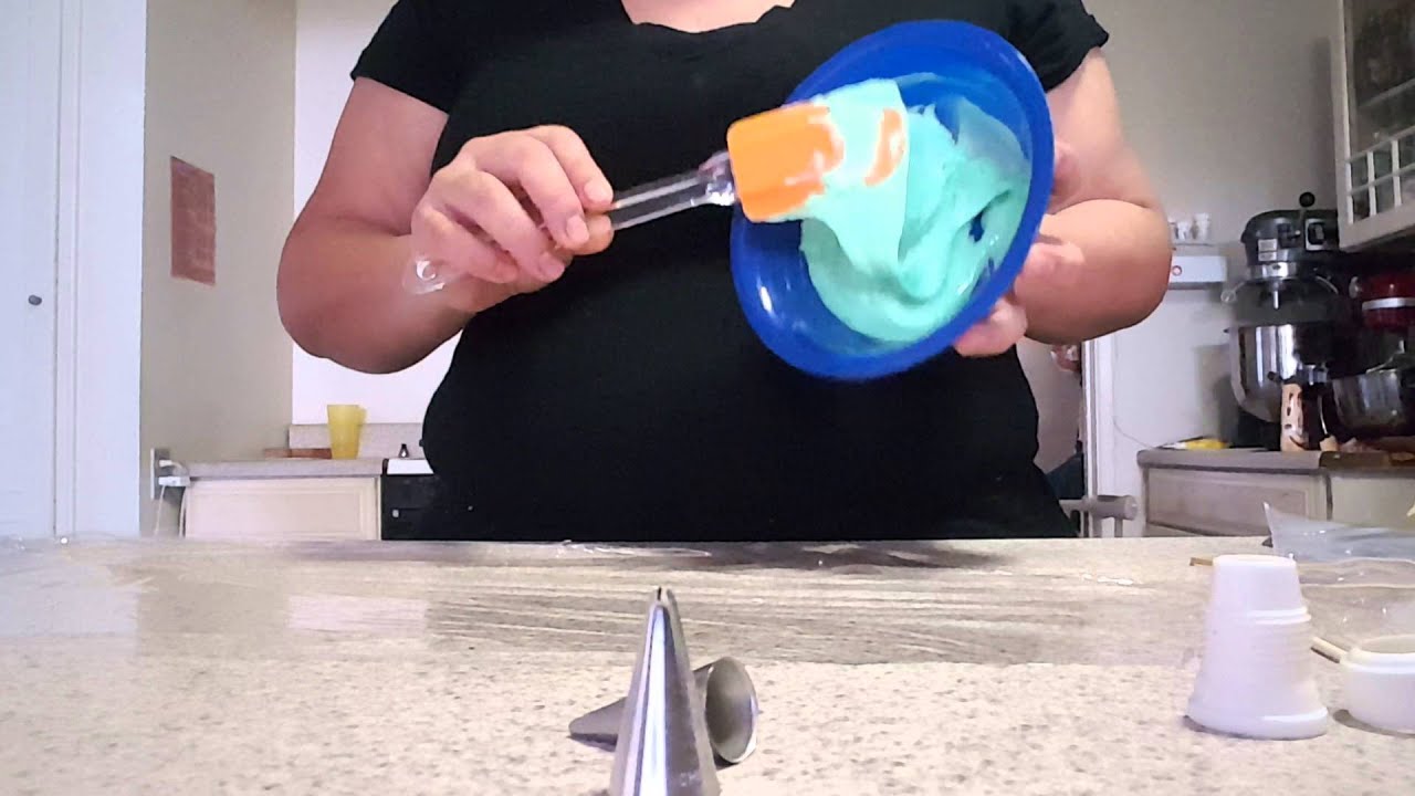 Uso de duyas y mangas para royal icing...