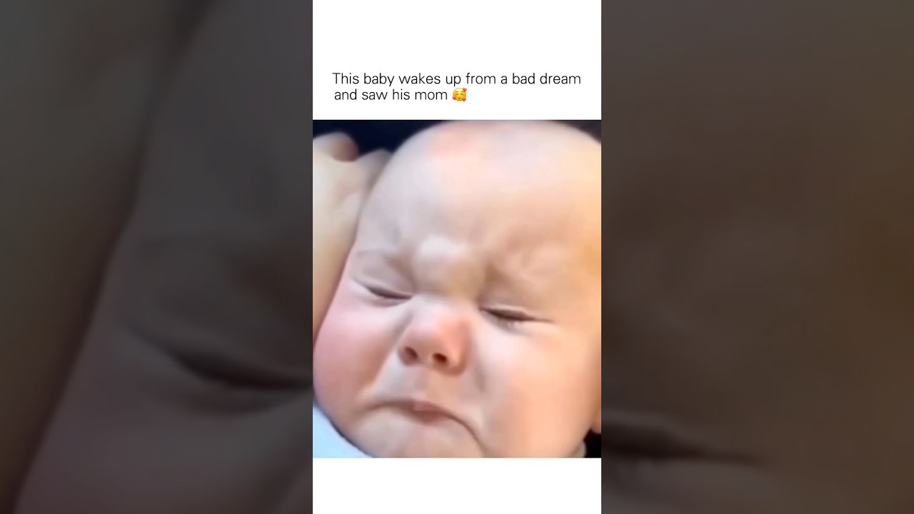 This baby wakes up from a bad dream and saw his mom☺️