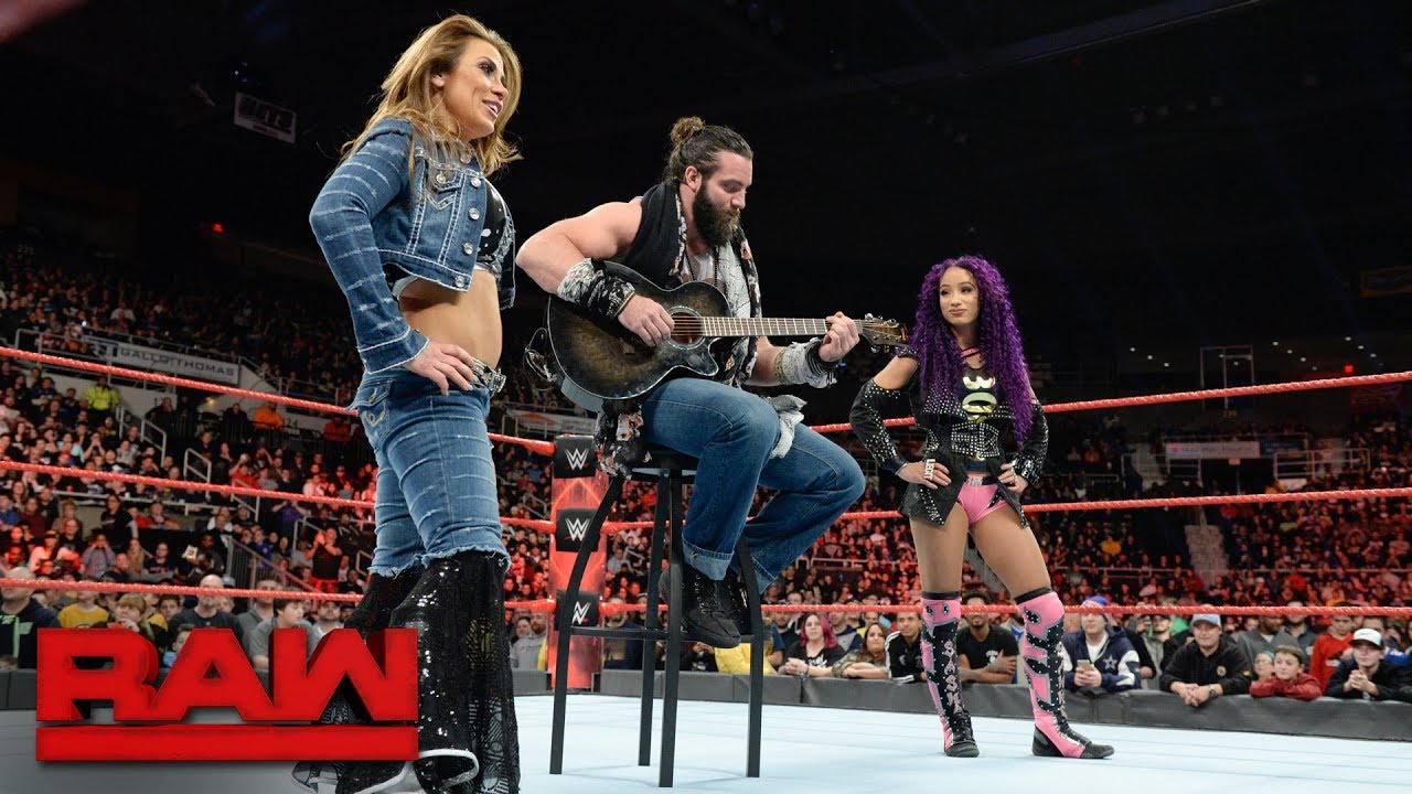 Саша Бэнкс, Бэйли и Микки Джеймс прерывают Элаяса: Raw, 18 декабря 2017 г.