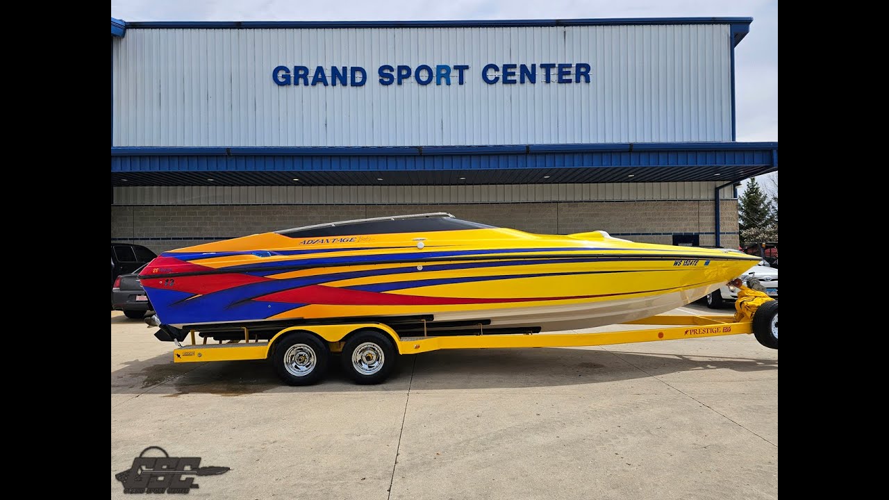 Let's walk through, 2006 Advantage Boats 28 Victory, Mid Cabin Open Bow design with 425hp