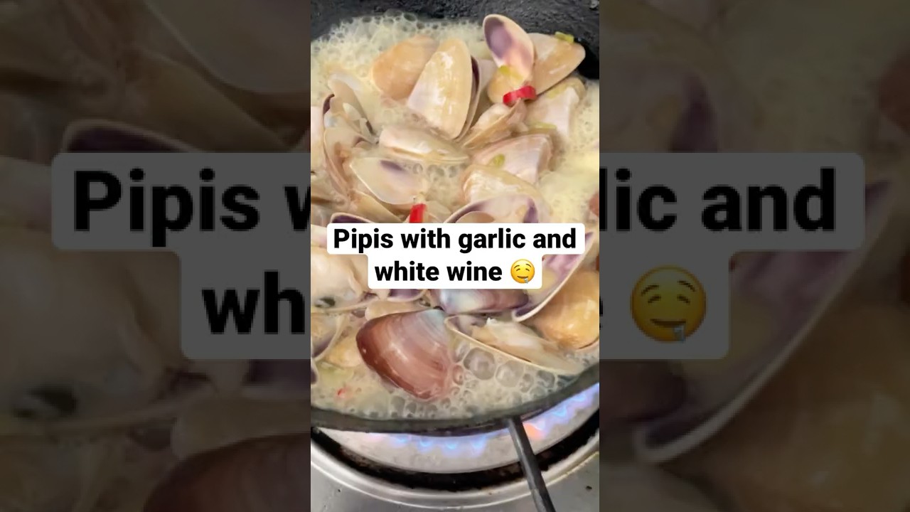 Pipis with garlic and white wine 🦪🥂 @ home #shorts