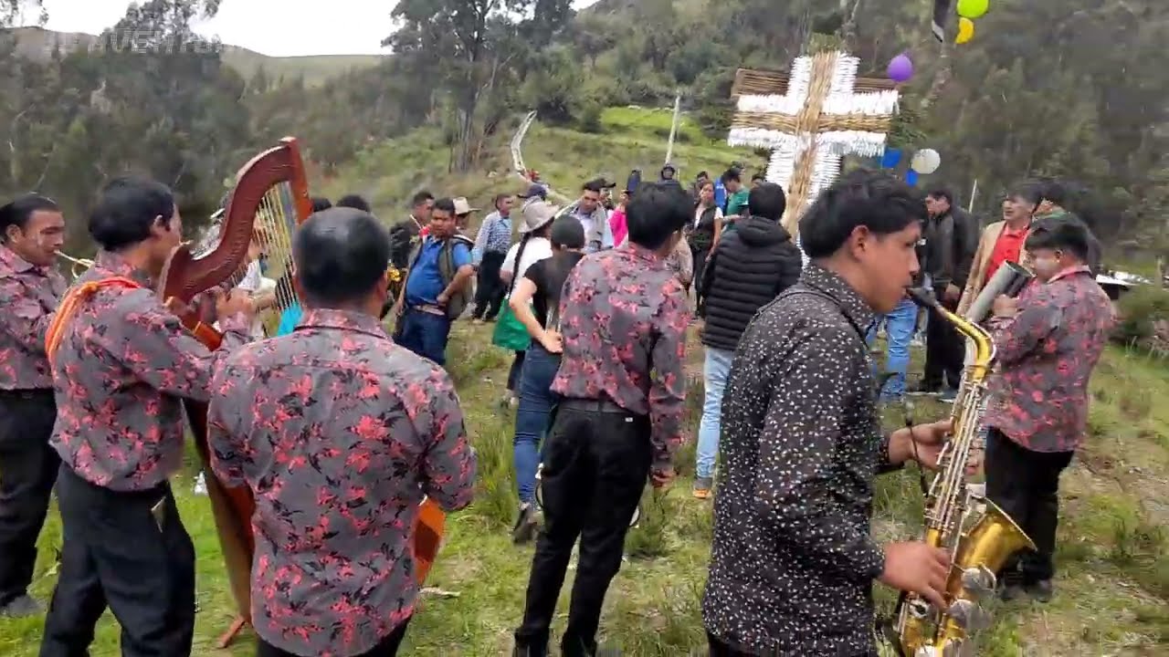 ASÍ ES COSTUMBRE COLOCACIÓN DE CRUZ DE MARKA JIRCA en su trono / Ancash - Perú  2026