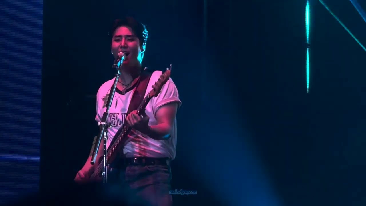 251018 DAY6 데이식스 - Love me or Leave me | The DECADE in Ho Chi Minh