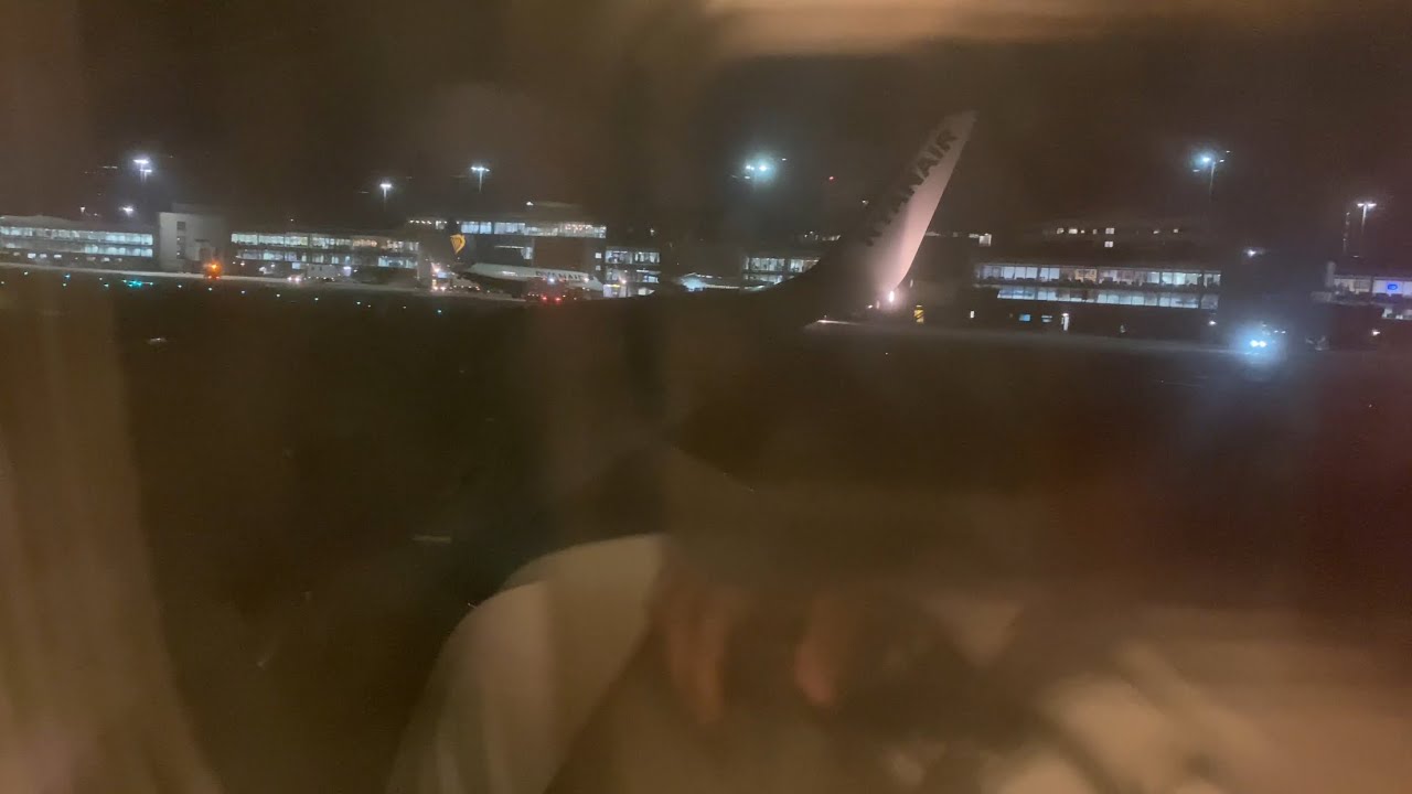 Ryanair 737-800 Manchester to Barcelona Reus