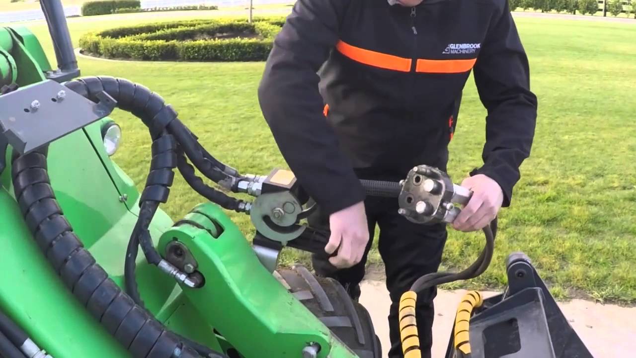 Avant 528 tested | Farm Trader