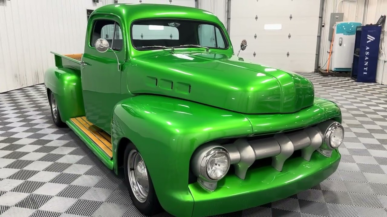 1952 Ford F100 C4285 Cold Start and Walk Around
