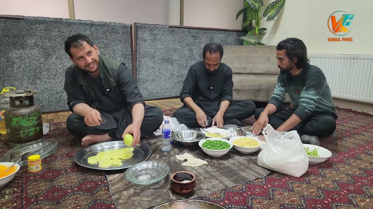 بولانی - پکوره - سمبموسه مزه دار برای افطار آماده کردیم