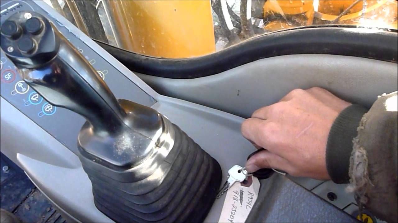 Liebherr 934 Long Reach Walk Around