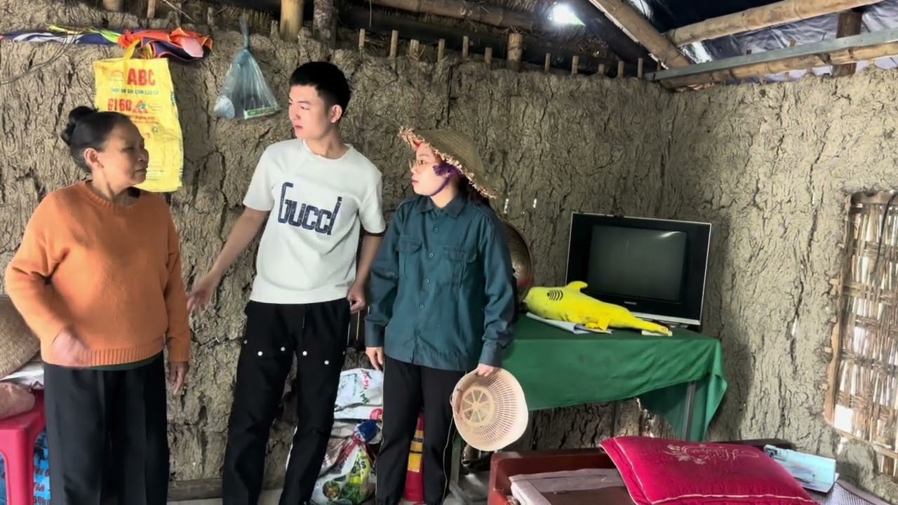 Qua nhuc Mu hải them thịt gà quá nhờ em trai nguyệt để kiếm miếng