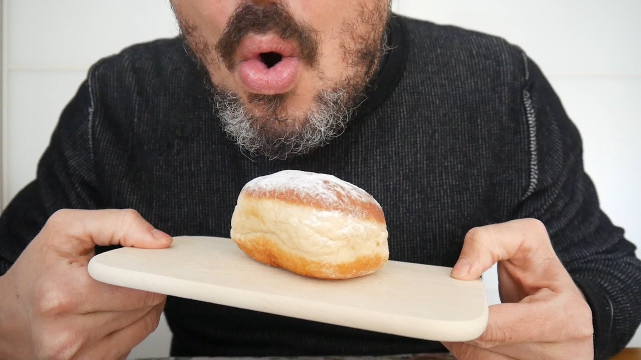 ASMR PO POLSKU &ndash; Pączek Niemiecki &ndash; German Donut