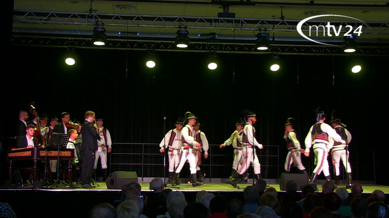 KONCERT ZESPOŁU RASLAVICAN ZE SŁOWACJI  W PIJALNI GŁ&Oacute;WNEJ   KRYNICA ZDR&Oacute;J 2017   II
