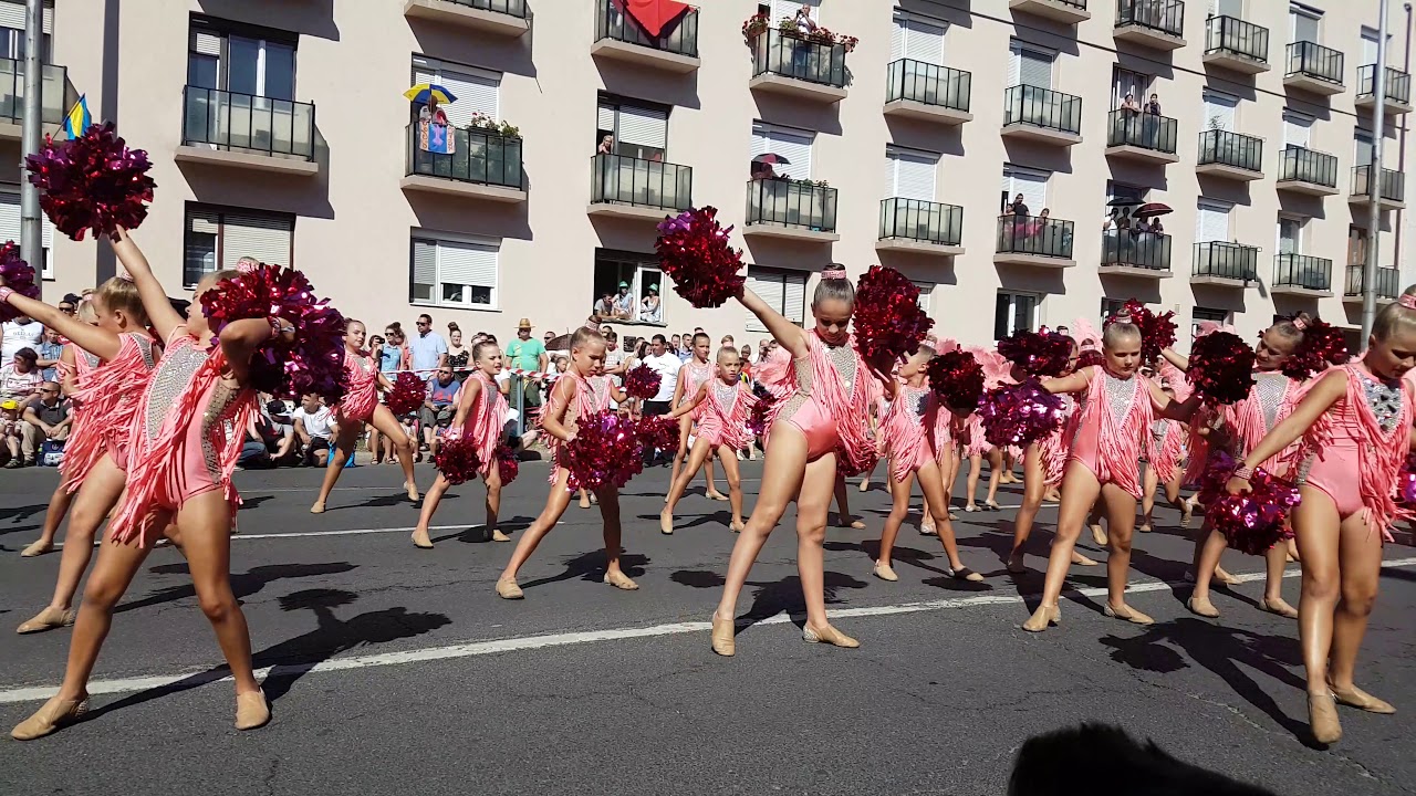 Virágkarnevál 2019.08.20 Feeling Táncstúdió -Kis pom-pom