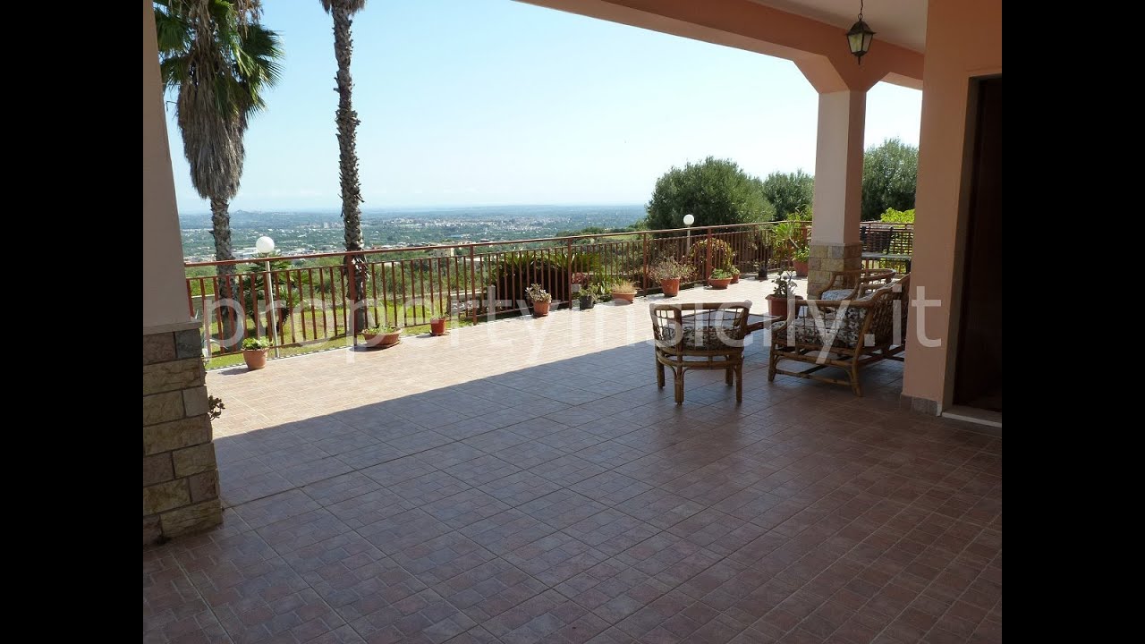 Villa panoramica con uliveto a Solarino