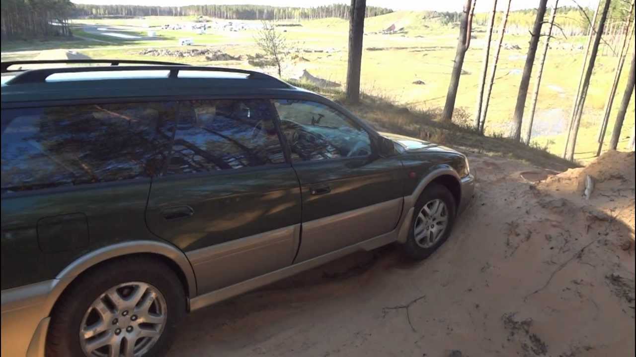 Subaru Outback offroad 2012