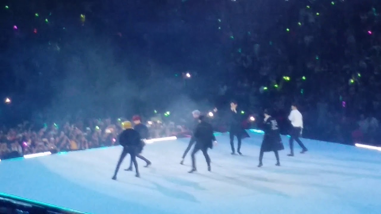 Got7 - Hard Carry at KCON LA 2017 (fancam)