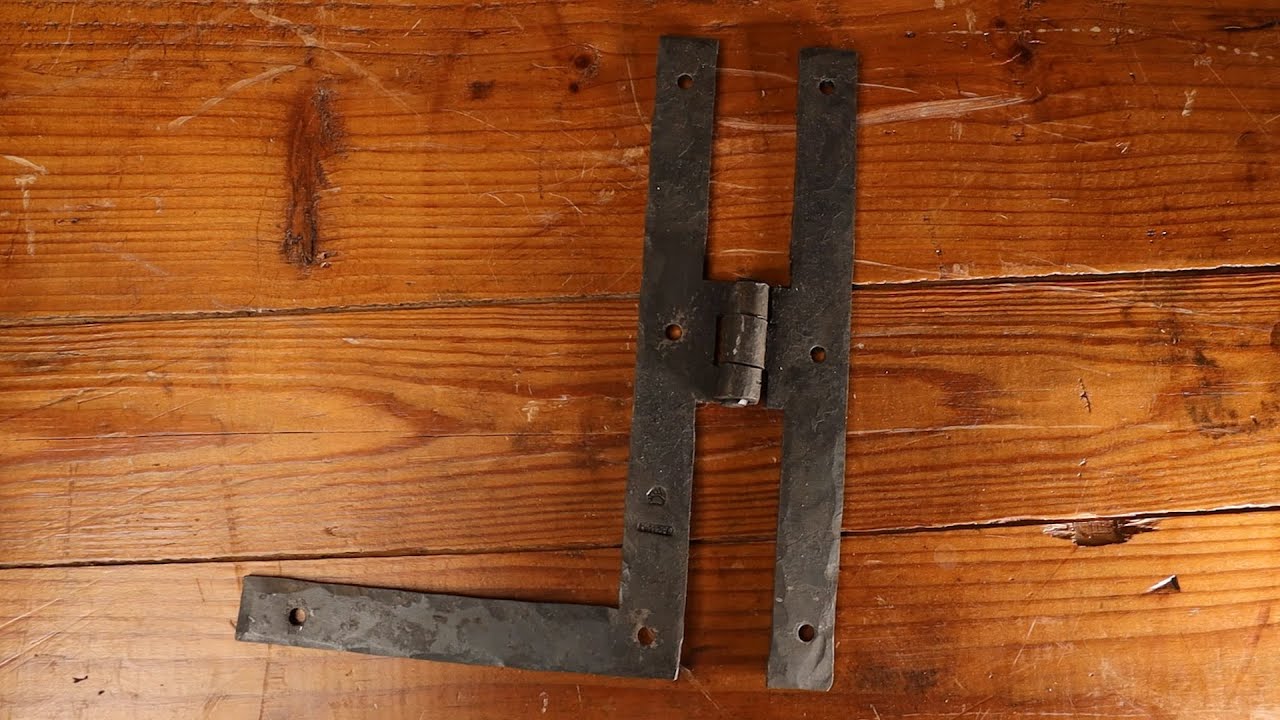 H & L hinge