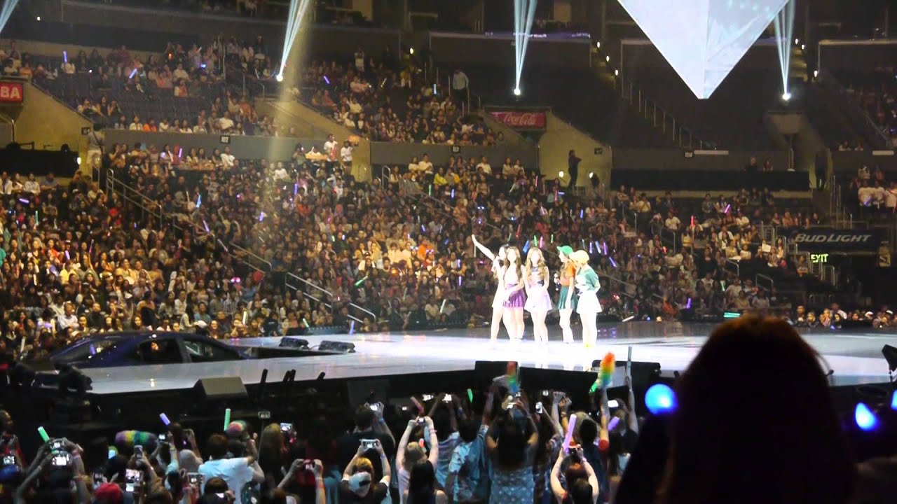[KCON LA 2015] Something Kinda Crazy, Introduction, Stickwitu - Red Velvet (1080p)