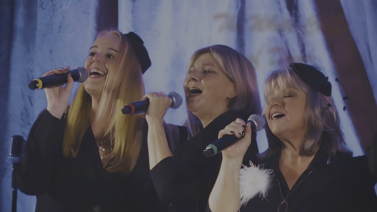 The White Cliffs of Dover by Vocalix / The V-Ladies