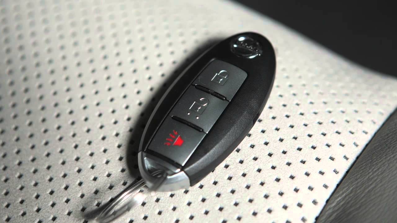 2014 NISSAN 370Z -  NISSAN Intelligent Key® & Locking Functions
