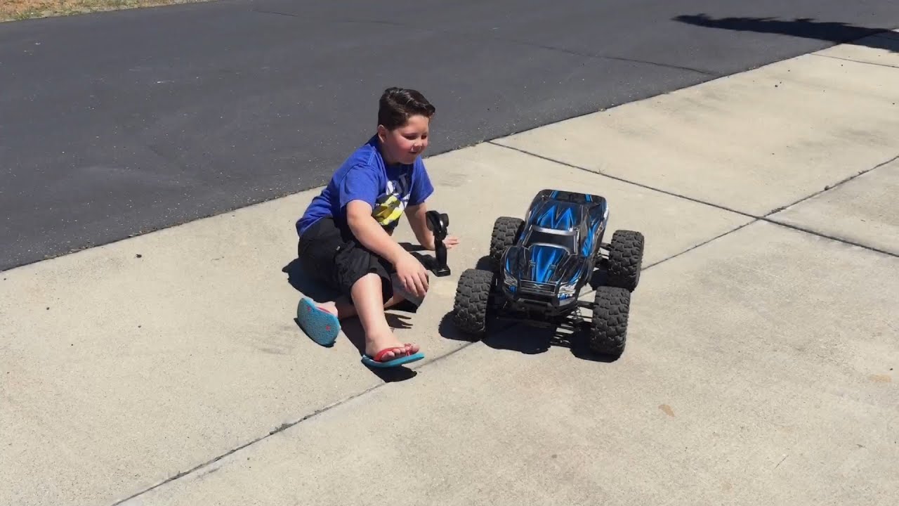 Traxxas X-Maxx and Axial Yeti XL