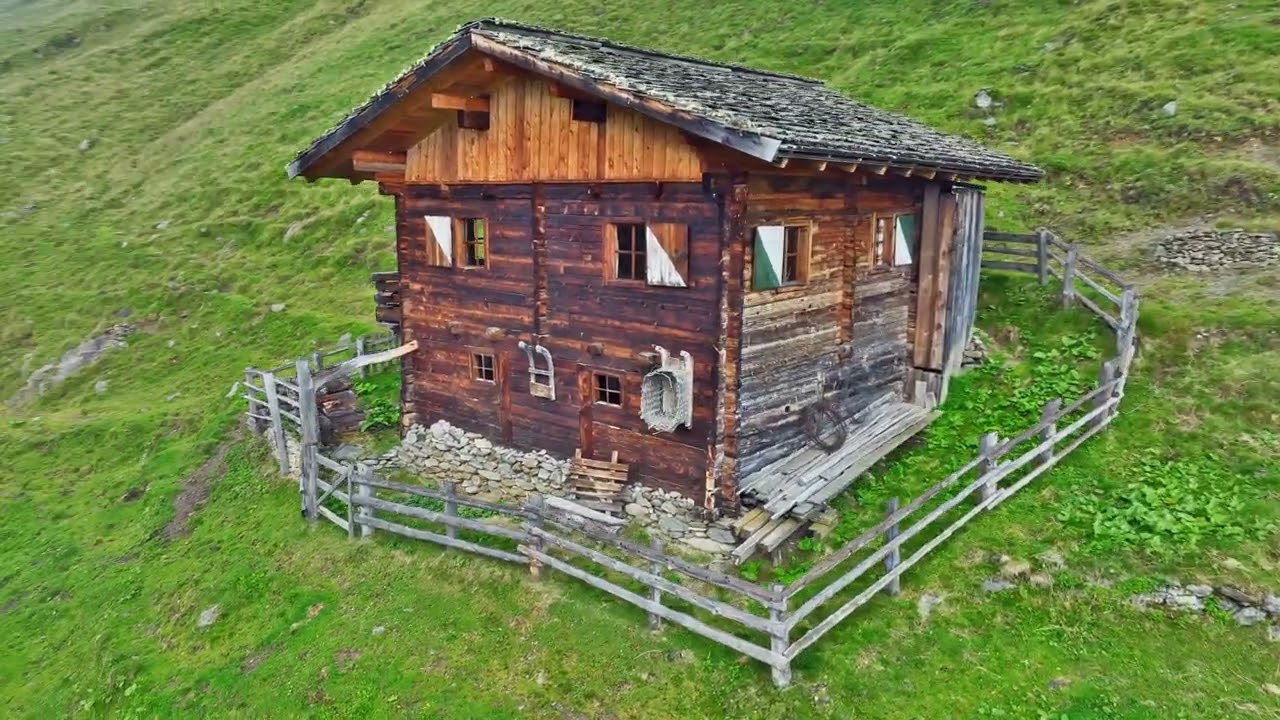 Lahntaler Almhütte in Osttirol