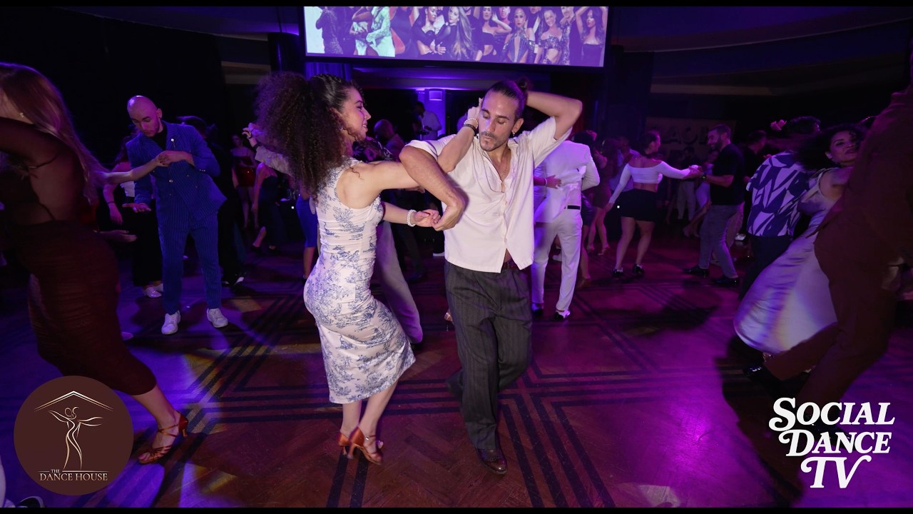 Angelo & Sofia - Salsa Social Dancing ⭐ Back 2 Mambo ⭐