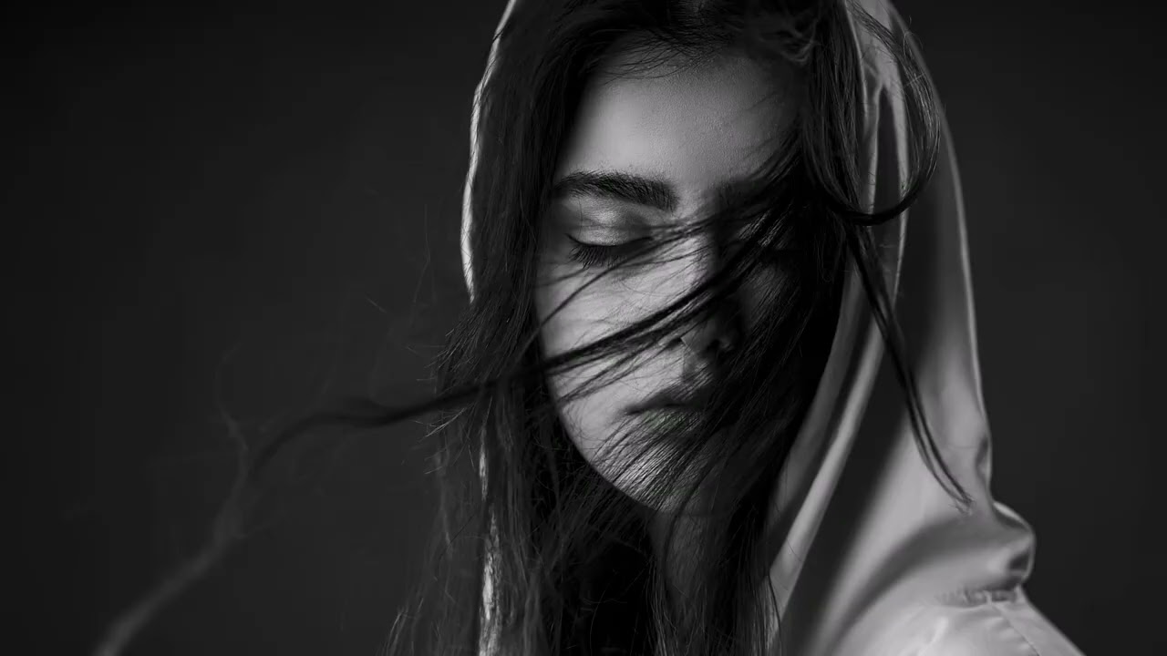 MerOne Music - Lost Without You
