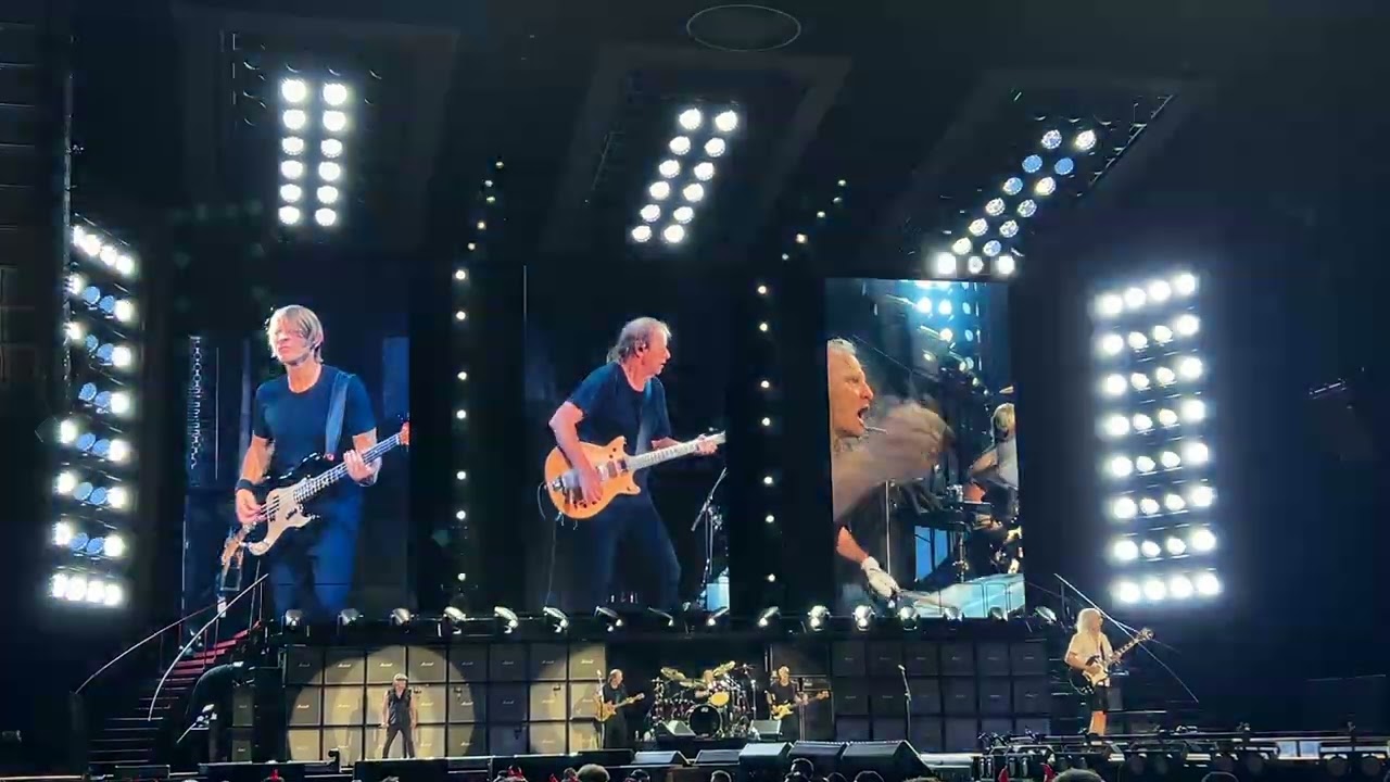 AC/DC - Riff Raff - 18 December 2025