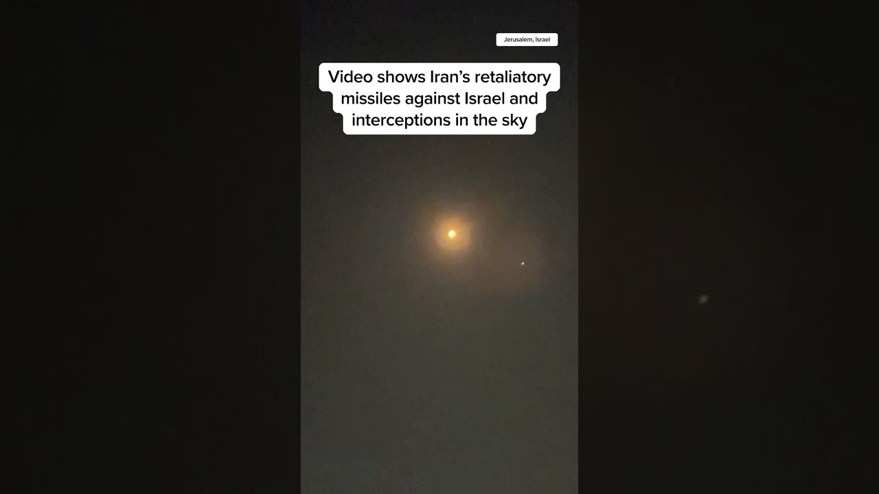 Video shows Iran's retaliatory missiles against Israel and interceptions in the sky
