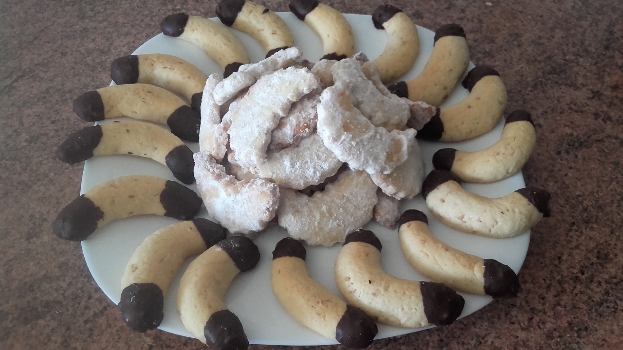 Galletas de media luna ♡ rápidas y esponjosas ♡ حلوة الهلال | Comida de Marruecos