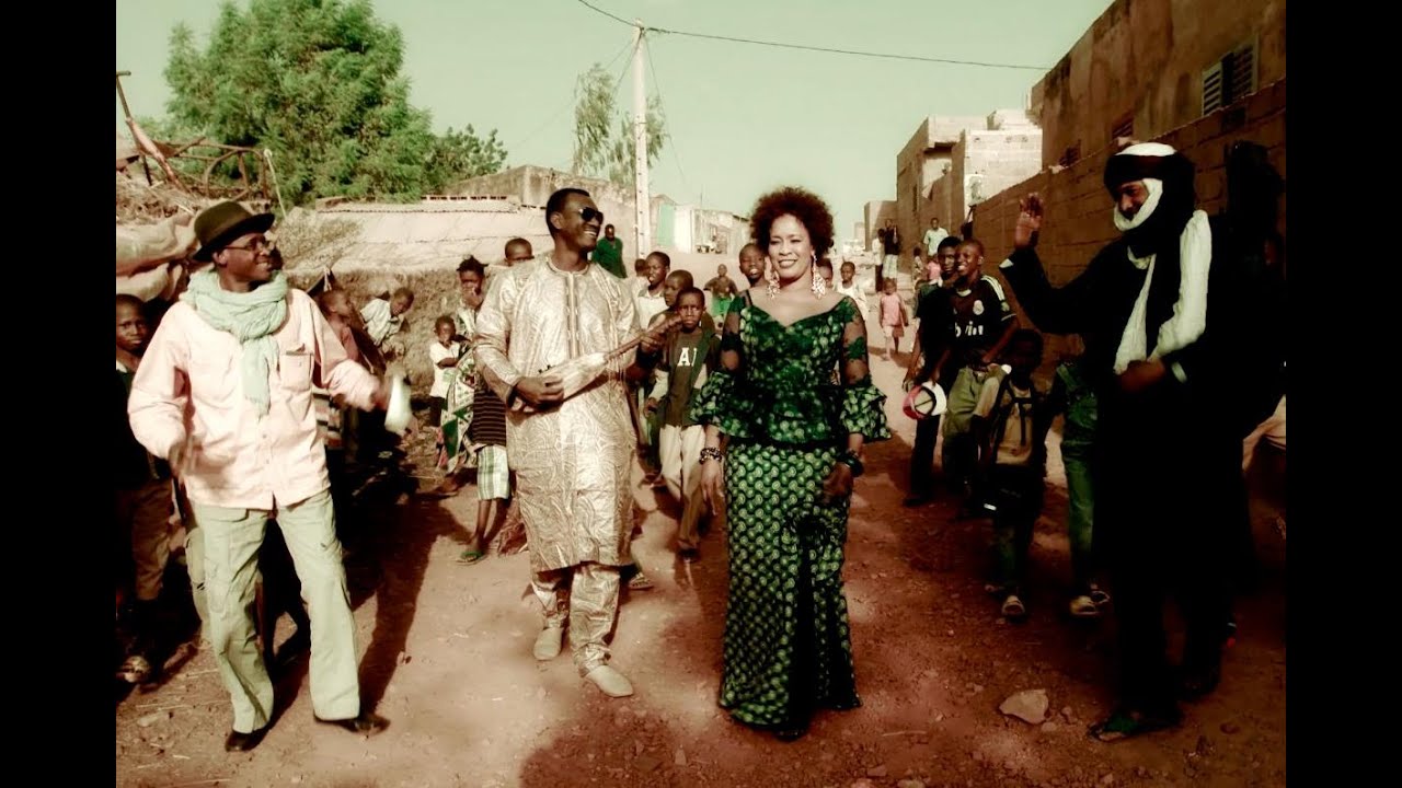 Bassekou Kouyate - Désert Nianafing feat. Amy Sacko, Afel Bocoum & Ahmed ag Kaedi